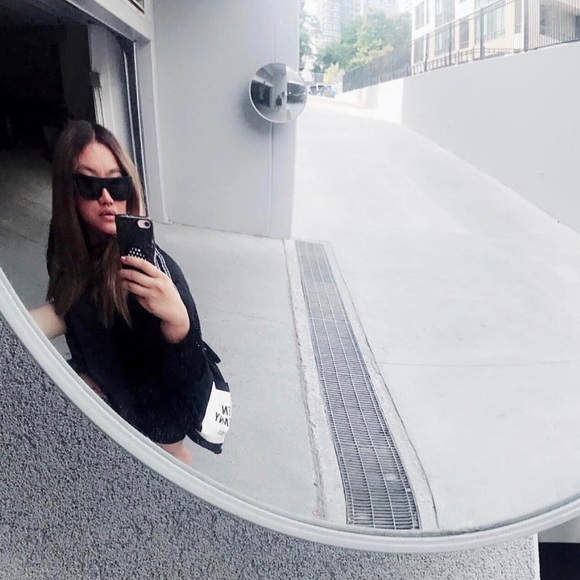 Meet your Posher, Irene - Picture 1 of 1